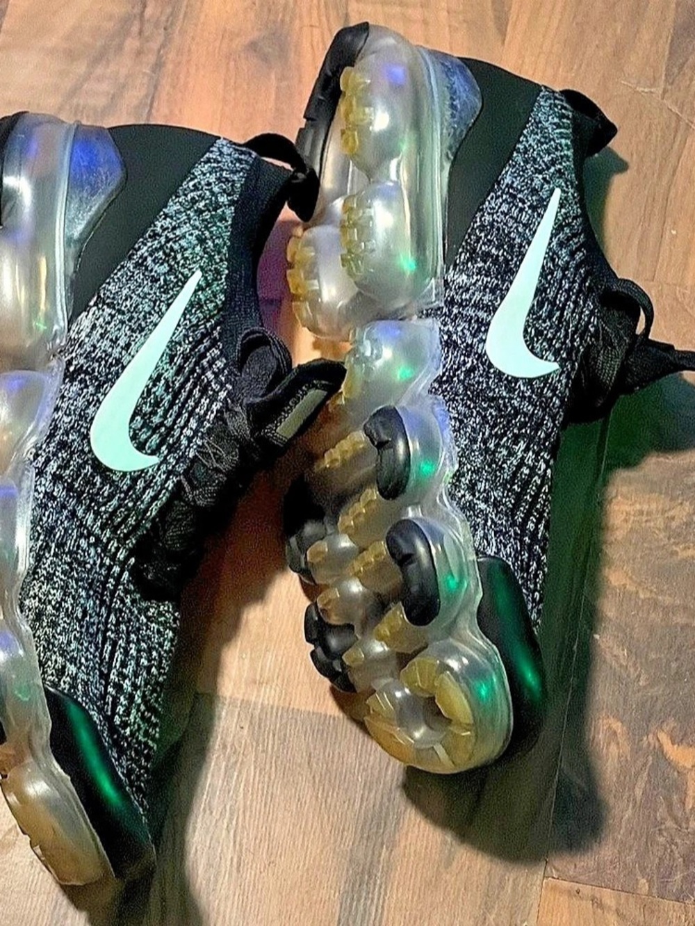 Nike Air Vapormax Flyknit Athletic Shoes Black & White US 8.5